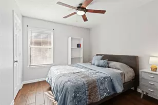 425 Kelley Ct, Fort Worth, TX 76120 - Photo 11