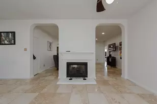 640 Alcove Dr, Little Elm, TX 75068 - Photo 5