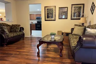 501 Hearthstone Dr, Lancaster, TX 75146 - Photo 3