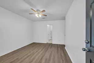 319 Faircrest Dr, Arlington, TX 76018 - Photo 17