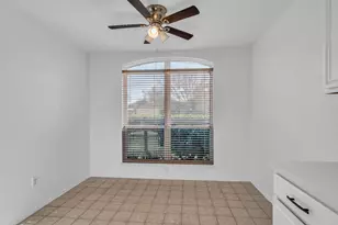 319 Faircrest Dr, Arlington, TX 76018 - Photo 15