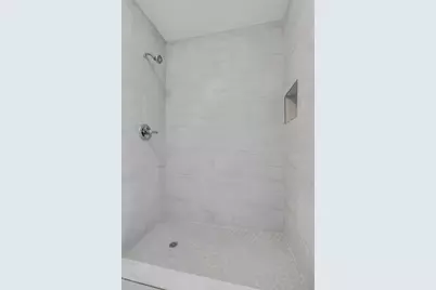 319 Faircrest Drive, Arlington, TX 76018 - Photo 19