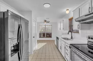 319 Faircrest Dr, Arlington, TX 76018 - Photo 11