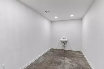 1555 Woodmere Trail #102, Granbury, TX 76048 - Photo 9