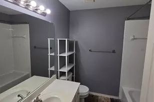 7926 Greengate Dr, Dallas, TX 75249 - Photo 29