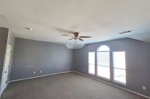 7926 Greengate Dr, Dallas, TX 75249 - Photo 19