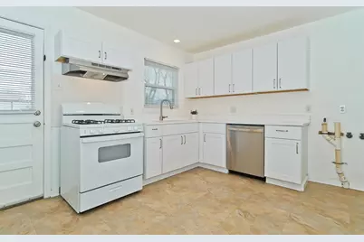 11717 Fernald Avenue, Dallas, TX 75218 - Photo 9