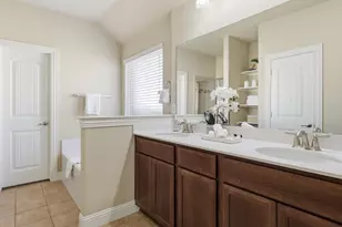 609 Racine Dr, Oak Point, TX 75068 - Photo 17