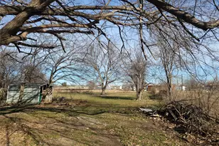 10936 Sam Reynolds Rd, Justin, TX 76247 - Photo 11