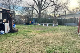 4321 Greenbriar Dr, Bellmead, TX 76705 - Photo 13