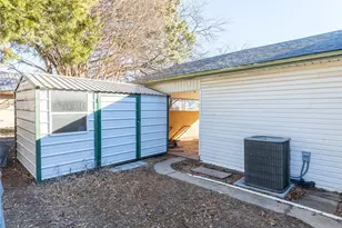 504 Oak St, Clyde, TX 79510 - Photo 27