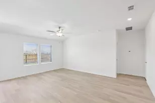 2100 Rannoch St, Sherman, TX 75092 - Photo 5