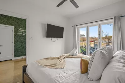 500 W Sanford Street, Arlington, TX 76011 - Photo 7