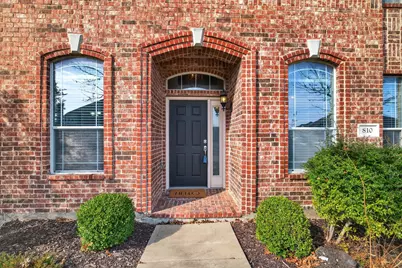 810 Highland Hills Drive, Frisco, TX 75036 - Photo 3