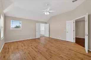 810 Highland Hills Dr, Frisco, TX 75036 - Photo 23