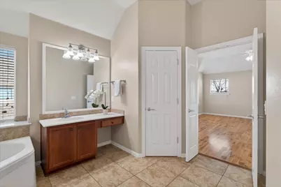 810 Highland Hills Drive, Frisco, TX 75036 - Photo 25