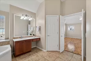 810 Highland Hills Dr, Frisco, TX 75036 - Photo 25