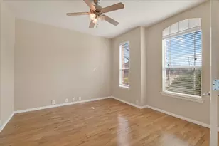 810 Highland Hills Dr, Frisco, TX 75036 - Photo 5