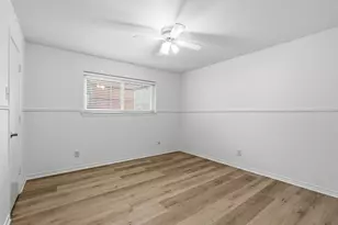 9034 Windy Crest Dr, Dallas, TX 75243 - Photo 23