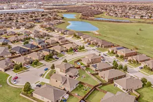 153 Hidden Creek Ct, Saginaw, TX 76131 - Photo 37