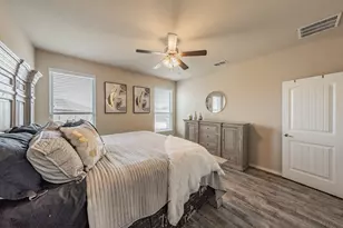 153 Hidden Creek Ct, Saginaw, TX 76131 - Photo 13