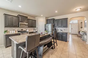 153 Hidden Creek Ct, Saginaw, TX 76131 - Photo 5