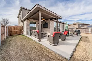 153 Hidden Creek Ct, Saginaw, TX 76131 - Photo 33