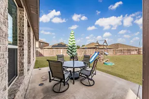 153 Hidden Creek Ct, Saginaw, TX 76131 - Photo 33