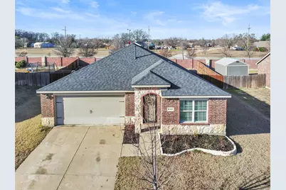 1302 Cedar Hollow Drive, Princeton, TX 75407 - Photo 3