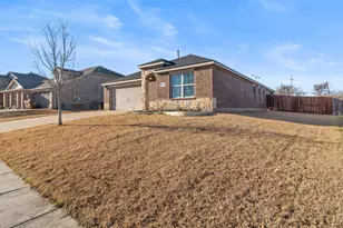 1302 Cedar Hollow Dr, Princeton, TX 75407 - Photo 5