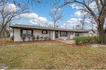 903 Lynn Street, Bonham, TX 75418 - Photo 1