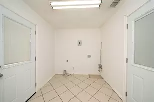 913 Russell Rd, Everman, TX 76140 - Photo 11