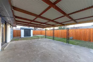 1241 Stevens Ridge Dr, Dallas, TX 75211 - Photo 19