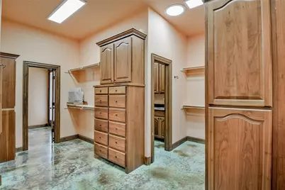 1501 S Chisholm Trail, Granbury, TX 76048 - Photo 21