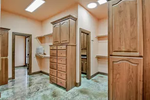 1501 S Chisholm Trail, Granbury, TX 76048 - Photo 21