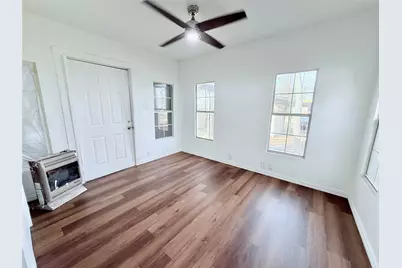 727 W Day Street, Denison, TX 75020 - Photo 15