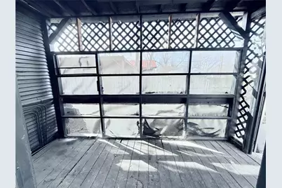 727 W Day Street, Denison, TX 75020 - Photo 17