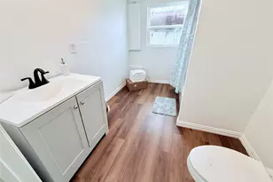 727 W Day St, Denison, TX 75020 - Photo 9