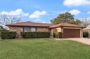 1320 Colony Ct, Flower Mound, TX 75028 - Photo 1