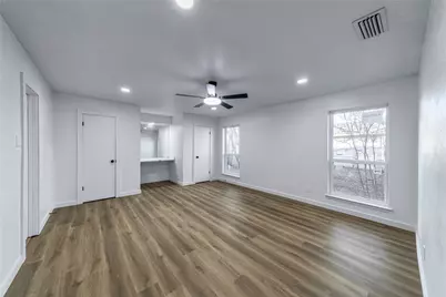 934 Meadowdale Circle, Garland, TX 75043 - Photo 23