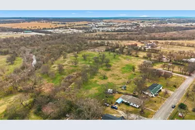 1401 Walnut Street, Cleburne, TX 76033 - Photo 9