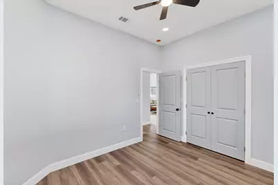 2216 Ross Avenue, Fort Worth, TX 76164 - Photo 23