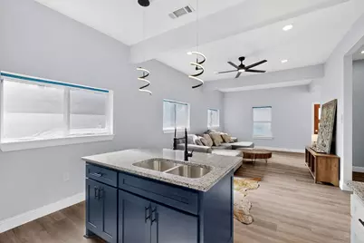 2216 Ross Avenue, Fort Worth, TX 76164 - Photo 13