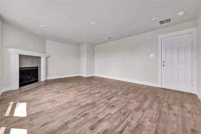 513 Creekbend Street, Crowley, TX 76036 - Photo 13