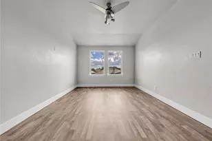 513 Creekbend St, Crowley, TX 76036 - Photo 17