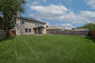 513 Creekbend St, Crowley, TX 76036 - Photo 29