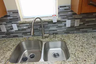 2114 E Park Row Dr, Arlington, TX 76010 - Photo 9