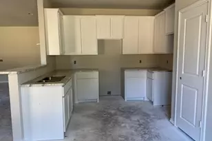 1203 Anthony St, Gainesville, TX 76240 - Photo 3