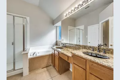 4445 Stones River Road, Grand Prairie, TX 75052 - Photo 7