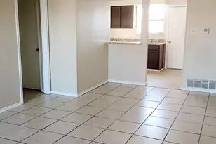 2722 Wimbledon Ct, Garland, TX 75041 - Photo 3